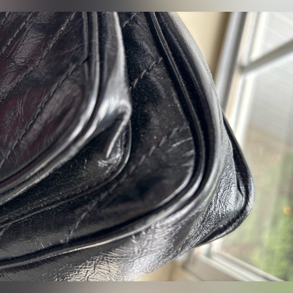 Saint Laurent
Niki Baby in Vintage Leather - Picture 16 of 16